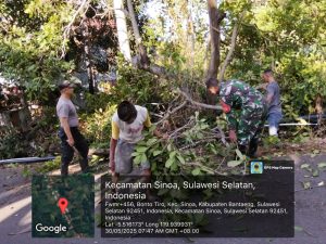 Babinsa Bonto Tiro Gelar Karya Bakti Bersama Warga, Wujudkan Lingkungan Bersih dan Aman