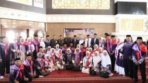 Sekda Bantaeng, Lepas 208 Calon Jamaah Haji Tahun 1445H/2024M.