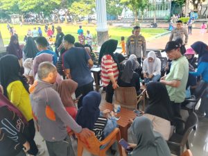 Sambut Hari Bhayangkara Ke 79, Sidokkes Polres Bantaeng Gelar Pemeriksaan Kesehatan Gratis di Arena Car Free Day