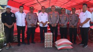 Kapolres Bantaeng Kunjungi Dapur Umum Bencana Banjir