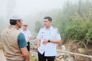 Bupati Lakukan Peninjauan Langsung Lokasi Longsor di Bonto Lojong