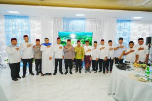 Kapolri Kunjungi Ustaz Abdul Somad: Semoga Jadi Awal Persaudaraan