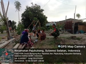 Babinsa Papanloe Jalin Komsos dan Berikan Himbauan Kamtibmas kepada Warga Dusun Bungun