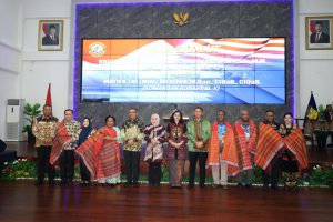 Pj Gubernur Agus Fatoni Hadiri Malam Pisah Sambut Kodaeral X Jayapura: Tujuan Kita Sama, Membangun Papua