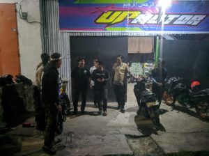 Tegaskan Komitmen Dalam Menjaga Kamtibmas, Polres Bantaeng Patroli Dialogis Humanis