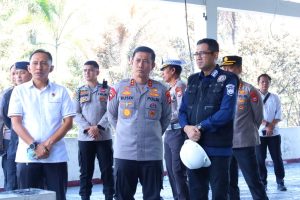 Kapolda Sulsel Pantau Langsung Olah TKP Pembakaran Gedung DPRD Kota Makassar