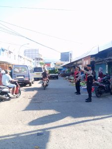 Hadirkan Rasa Aman di Area Pasar, Satuan Samapta Polres Bantaeng Laksanakan Patroli Dialogis