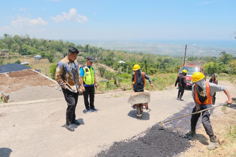 Kawal Keluhan Warga Soal Jalan, Bupati Bantaeng Pantau Langsung Perbaikan Jalanan