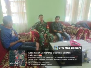 Lewat Komsos, Babinsa Gantarangkeke Bangun Kesadaran Cegah Penyakit Musim Hujan
